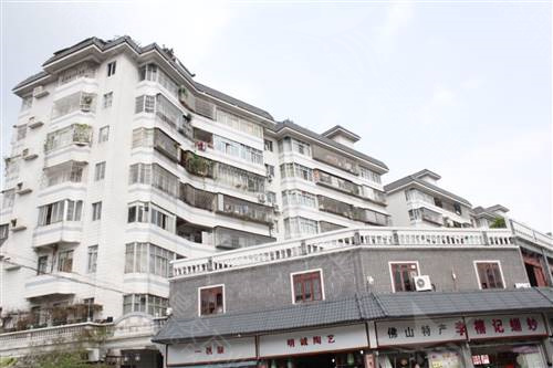 貴陽樹脂仿古門頭隔熱瓦 高質量耐用壽命長塑料防腐瓦四合院別墅用 asa樹脂梯形瓦批發價格